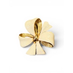 Vintage Cream Enamel Bow Brooch Gold Tone Textured Ribbon Pin Mid Century Style