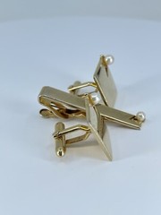 vintage Swank Pearl cufflinks and tie clip bar set square polished gold tone