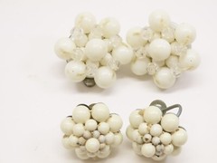 VTG Earrings Cluster Bead Clip On Some Japan Faux Pearl Lucite Plastic + D2542