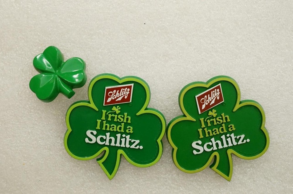Vintage Pinback Buttons St Patrick’s Day Irish I Had A Schlitz Beer Advertising