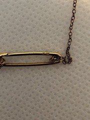 10k Gold Safety Pin Sweater Cable Chain Brooch