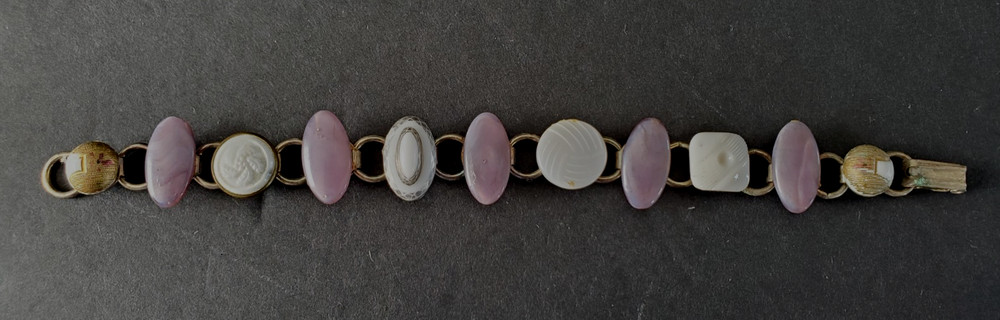 Vintage Button Bracelet Lavender White Glass & Plastic on Metal Base 6 1/2″