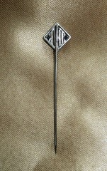 BEAUTIFUL ANTIQUE CIRCA 1920 18K WHITE GOLD DIAMOND SAPPHIRE STICK PIN BROOCH!