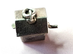 Vintage Sterling Silver WISHING WELL Charm Pendant 1.4gms Mexico Movable