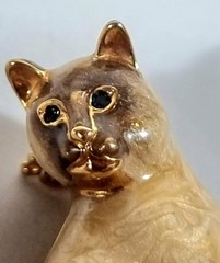 Vintage Siamese Cat Brooch Gold Tone Enamel Diamante Eyes 1970s