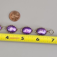Vintage Oval Bead Bracelet Purple Pearlized Gold Tone Linked 6.75″