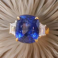 Vintage 18k Platinum Engagement Ring 10.41CT.Natural Cushion Blue Sapphire GIA