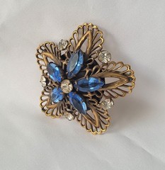 Lovely Vintage Joseff of Hollywood 1950s Blue Stone Floral Brooch -Signed!