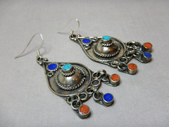 VINTAGE STERLING SILVER LAPIS TURQUOISE AND CORAL PIERCED DROP EARRINGS 3155