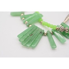 Vintage Green Cabochon Beaded Necklace Green Faux Jade Silver Tone Layered Bin2C