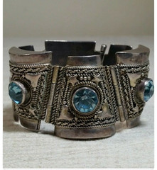 Very rare Vintage 7″ bracelet – 935 silver (3.4ounces) – sparkling blue stones