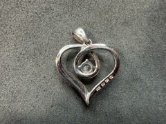1.58g Vintage Sterling Silver 925 Heart Pendant Grandma Infinity Clear Round M