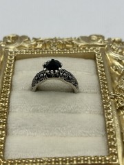 Vintage Gothic Black Stone Ring Size 7 Silver Tone Scroll Filigree Victorian
