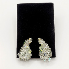 Cluster Climber AB Crystal Sparkly Elegance Silver Tone Vintage Clip on Earrings