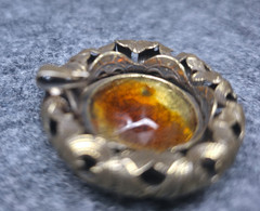 Vintage Art Noveau/Victorian Style Amber Glass Pendant Bronze/Brass Tone