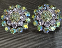Signed Tara Aurora Borealis Lavender Rhinestone Clip On Earrings 1” Vintage