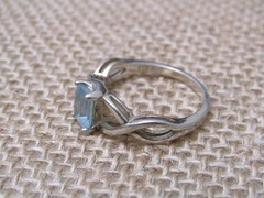 Vtg Sterling Silver By NVC Emerald Cut Aquamarine Infinity Sign 925 Ring – Sz 7
