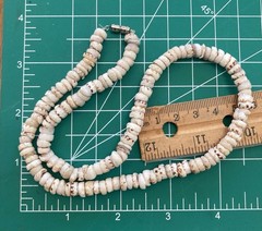 Tiger Puka Shell Necklace Beach Surfer 17.5” Collar white & brown specks VTG