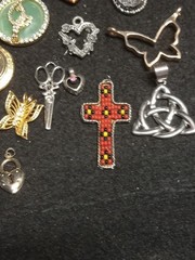 Costume Jewlery Necklace Pendant Lot