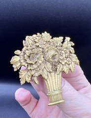 Vintage Concord Museum Wall Paper By Moses Grant Boston Brooch, Gold Tone