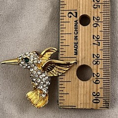 Gold Tone Hummingbird In Flight Green Eyed Rhinestone Brooch Pin Jewelry