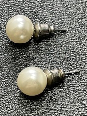 Vintage 8mm White Faux Pearl Silver Tone Metal Stud Earrings