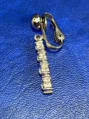 Vtg Silvertone 4 Rhinestone Linear Bezel Set Dangle Drop Clip On Estate Earrings
