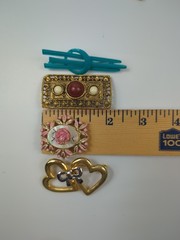 Lot of 9 Vintage Costume Estate Jewelry Pins Brooches Mixed Lot Gold Silver Tone
