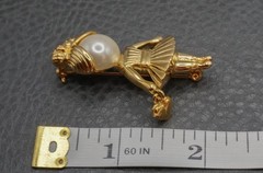 AAI Ballerina Girl Faux Pearl Head Heart Charm Dangle Gold Tone Brooch Pin
