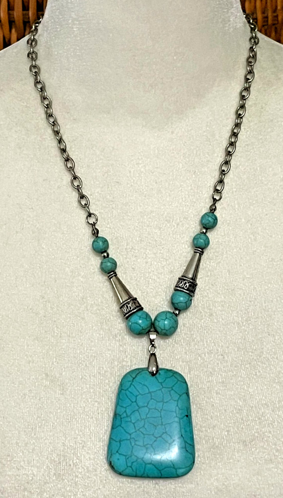 Vintage Silver Toned Turquoise and Silver Bead Pendant Necklace