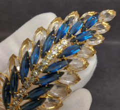 Juliana D&E DeLizza Elster Feather Leaf Brooch Blue Navette Clear Rhinestones 4′