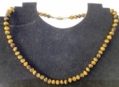 Beautiful Vintage Round Beaded Polished Tiger Eye Gemstone Necklace 16” CLEAN
