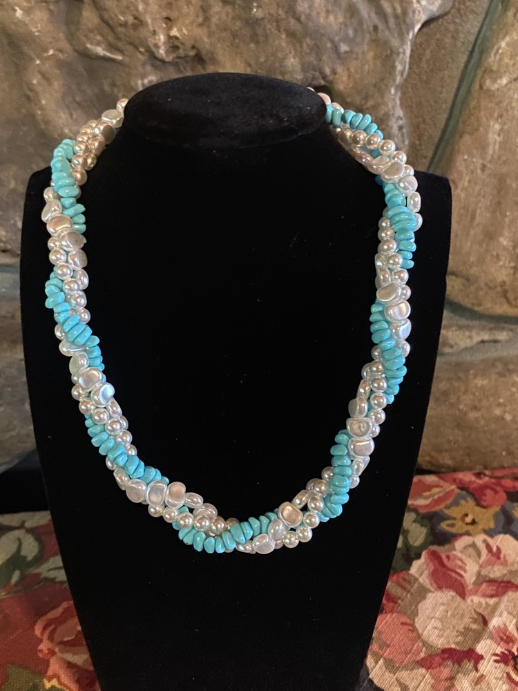 Vintage Avon “Turquoise Impressions” Torsade Necklace