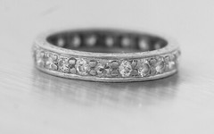 Ladies Antique Art Deco Hand-Etched Platinum 0.66ctw Diamond Wedding Band Ring
