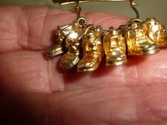GRANDMA CHARM HOLDER w 7 SHOE CHARMS W CHAIN NECKLACE #7/18V