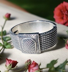 Vtg Brutalist Silvertone Hinged Cuff Bracelet -Textured – Modernist – Size 6.75”