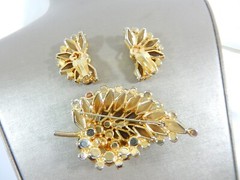 JULIANA D&E BOOK SET GRAND PARURE COFFIN RHINESTONES GOLD RED 5 PIECE SET