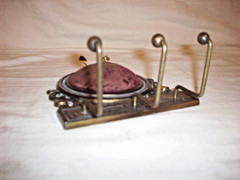 ANTIQUE CAST IRON VICTORIAN ? GENTLEMANS STICK PINS, BELT, GARDER, BOWTIE HOLDER