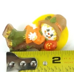 Vintage 1970’s Novelty Scarecrow Pin Brooch Plastic Brown Orange Yellow Fall