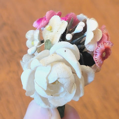 Vtg Silk Flower Bouquet Screw Back Earrings 1950s Romantic Bridal