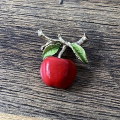 Vintage Signed GERRY’S Small Red Apple with Leaves & Branch Gold Tone Brooch