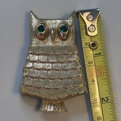 Vintage 1960’s Avon Green Eyed Perfume Owl Brooch Pin Gold Tone