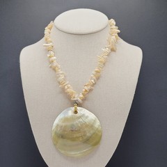 Natural Polished Shell Pendant MOP Abalone Irregular Chip Strand Vtg Necklace
