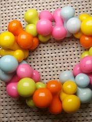 Vintage Colorful Chunky Plastic Puzzle Bead Stretch Elastic Bracelet 1970’s-80’s