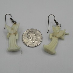 Angels Playing Instruments Dangle Earrings VTG Christmas Holiday Horn Cello