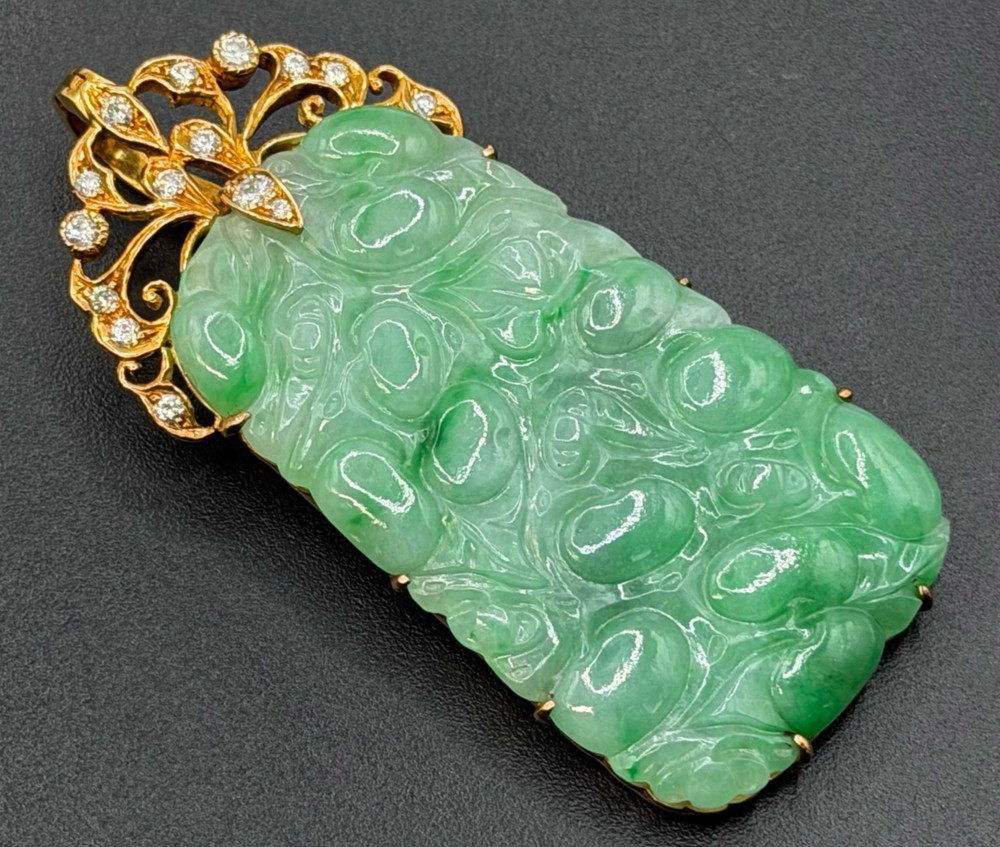 Vtg Chinese Apple Green Jadeite Jade Pendant w 14K Gold & Diamonds (AHB) 406