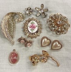 VTG Jewelry Lot Coro Monet 1928 Signed Brooches Earrings Rhinestone Gold Estate