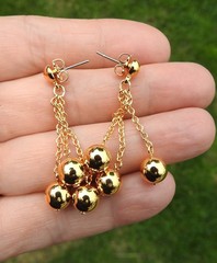 Vintage Avon 1990 3 Dangling Balls on Chains Polished Gold Tone Pierced