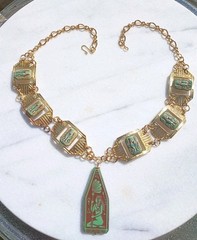 DESTASH! VINTAGE NEIGER EGYPTIAN PENDANT SPHINX GLASS CABACHON NECKLACE BRACELET