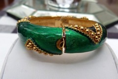 AUTHENTIC VINTAGE LANVIN PARIS GREEN BLACK ENAMEL WIDE HINGED BANGLE BRACELET
